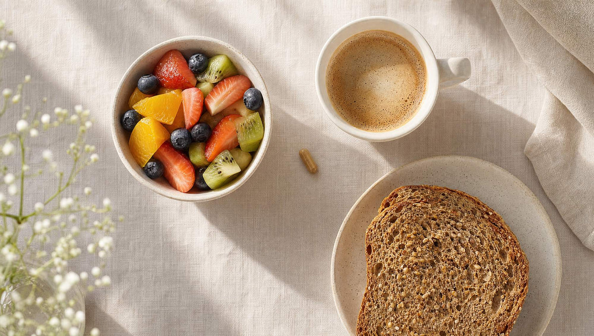 Desayuno con fruta, cafe y una capsula: cuando tomar NR, con o sin comida.