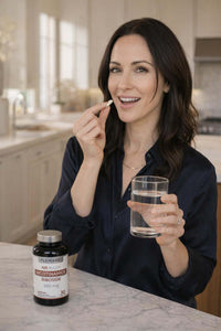 pleniage nr nad plus nicotinamida ribosido 300 mg 30 capsulas bote frontal modelo tomando capsula